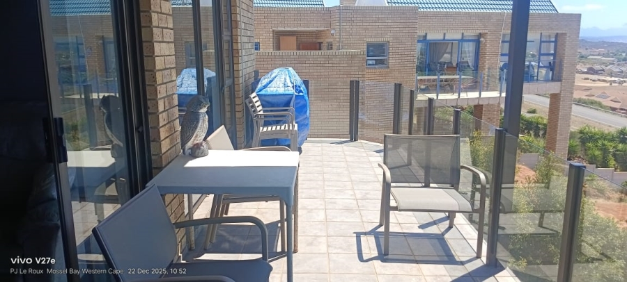 3 Bedroom Property for Sale in Hartenbos Heuwels Western Cape